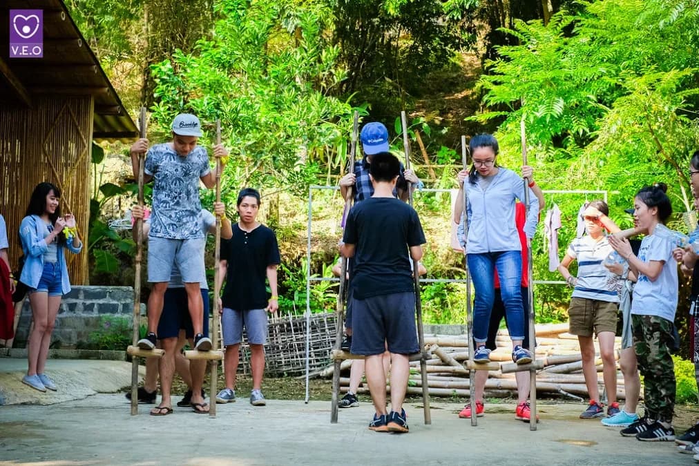 Học viên trại hè tham gia hoạt động cộng đồng