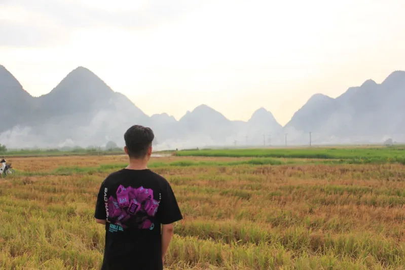 Tham quan tự do làng văn hóa Quỳnh Sơn 
