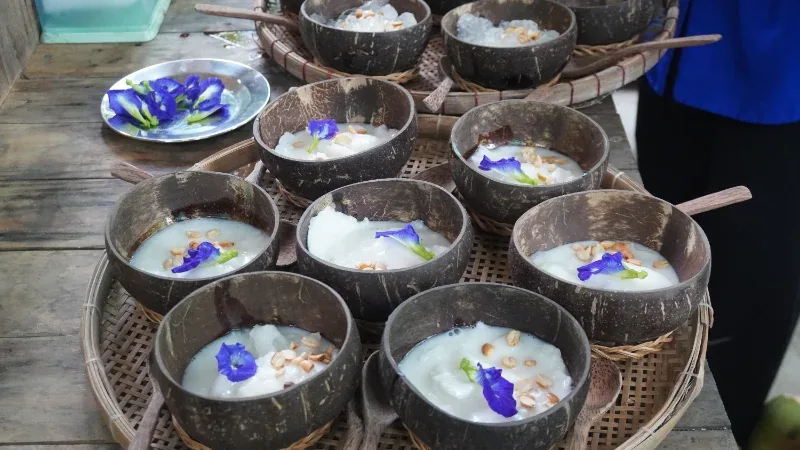 Trải nghiệm làm dừa sáp dầm sữa