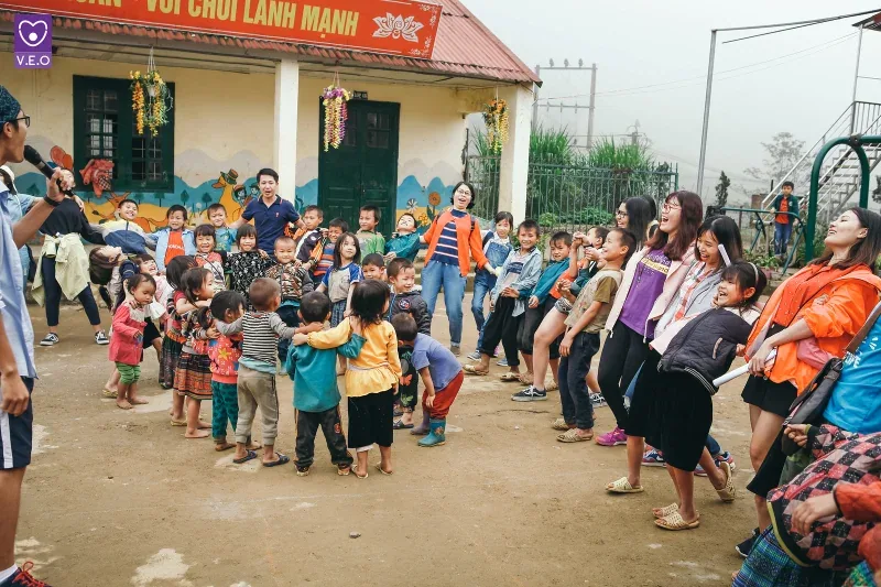 Tham gia các hoạt động tình nguyện 