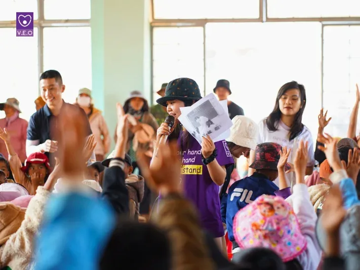 Tham gia các nhóm tình nguyện