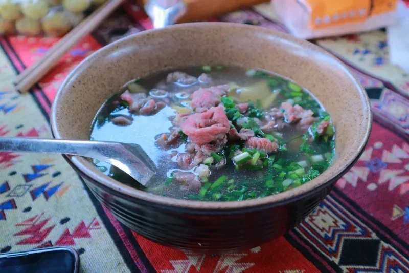Thức dậy và ăn sáng 