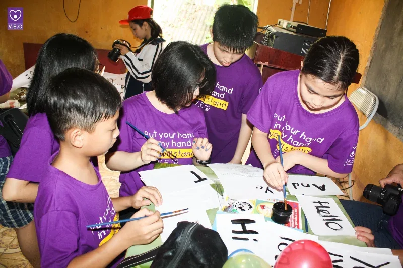 Tham gia các hoạt động tình nguyện 