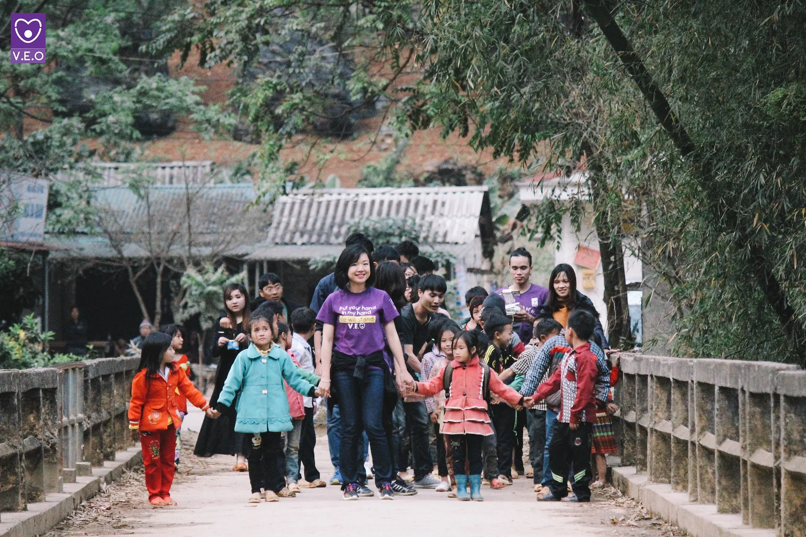 Đồng hành cùng trẻ em vùng cao