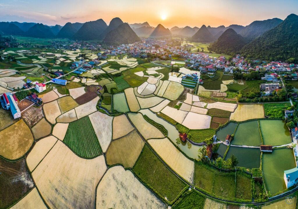 Được mệnh danh là “thung lũng vàng” xứ Lạng bởi vì vào mỗi tháng 10 hàng năm, Bắc Sơn lại ngập tràn sắc vàng tươi của mênh mông bát ngát