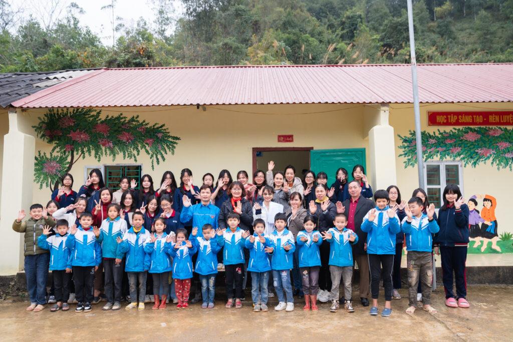 [V.E.O x TRƯỜNG THCS ĐOÀN THỊ ĐIỂM] Chương trình tình nguyện và trao quà tại điểm dự án Bắc Sơn - Lạng Sơn
