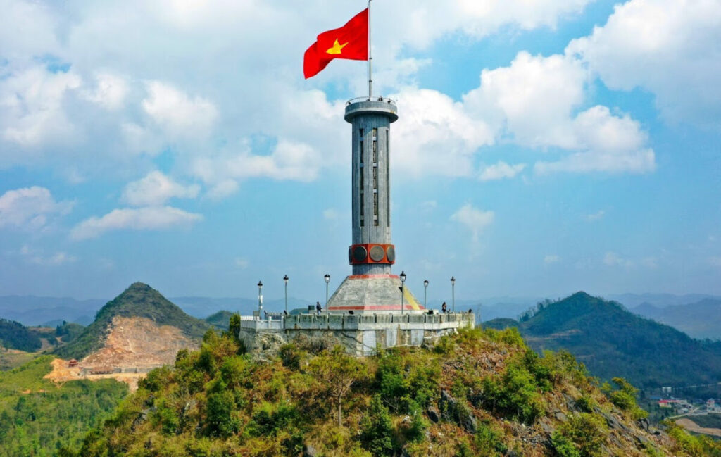 cột cờ lũng cú