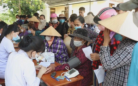 khám bệnh từ thiện