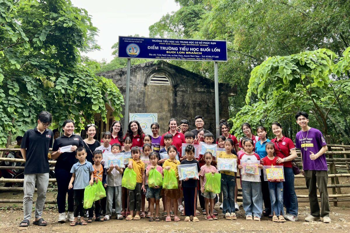 [VEO x TRƯỜNG ĐẠI HỌC NGOẠI THƯƠNG] Hành trình tình nguyện vì trẻ em tại Mai Châu - Hòa Bình
