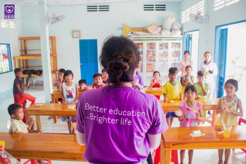 Hãy ưu tiên lựa chọn các hoạt động ngoại khóa có liên quan đến ngành học mà bạn dự định theo đuổi