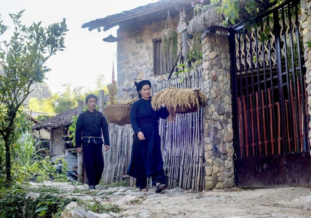 Du lịch cộng đồng đã tạo thêm nguồn thu nhập ổn định cho người dân trong làng