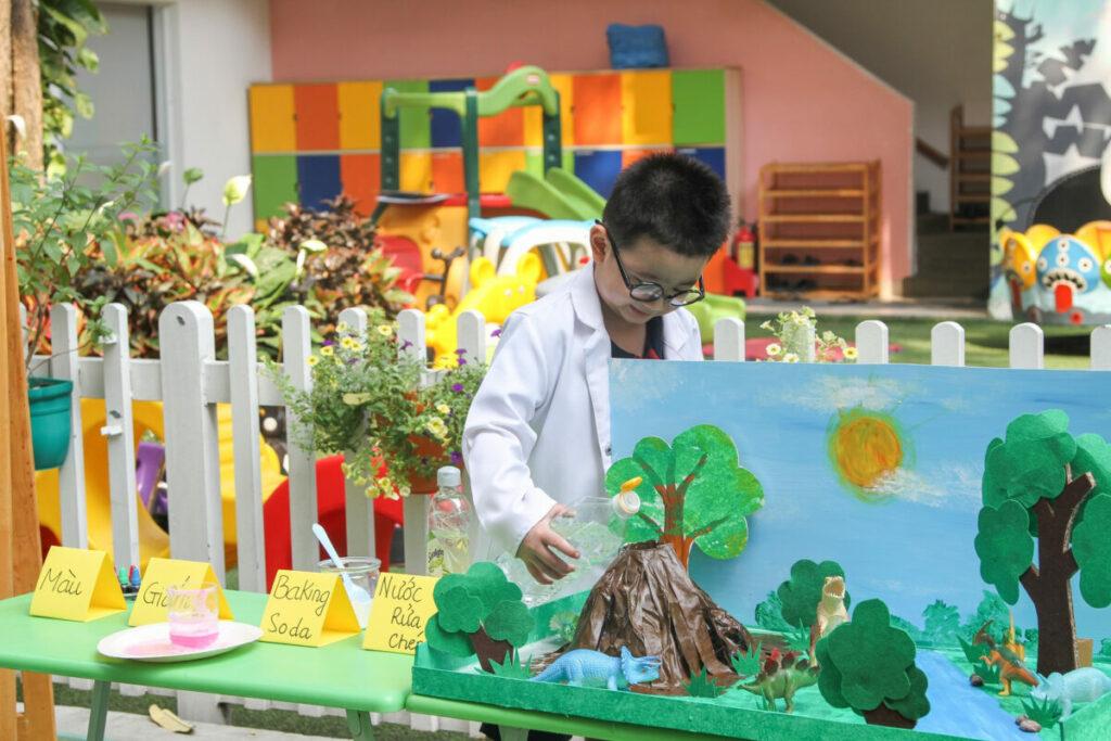 Trại hè là một hình thức sinh hoạt tập thể giúp bé phát triển kỹ năng và mở rộng mối quan hệ