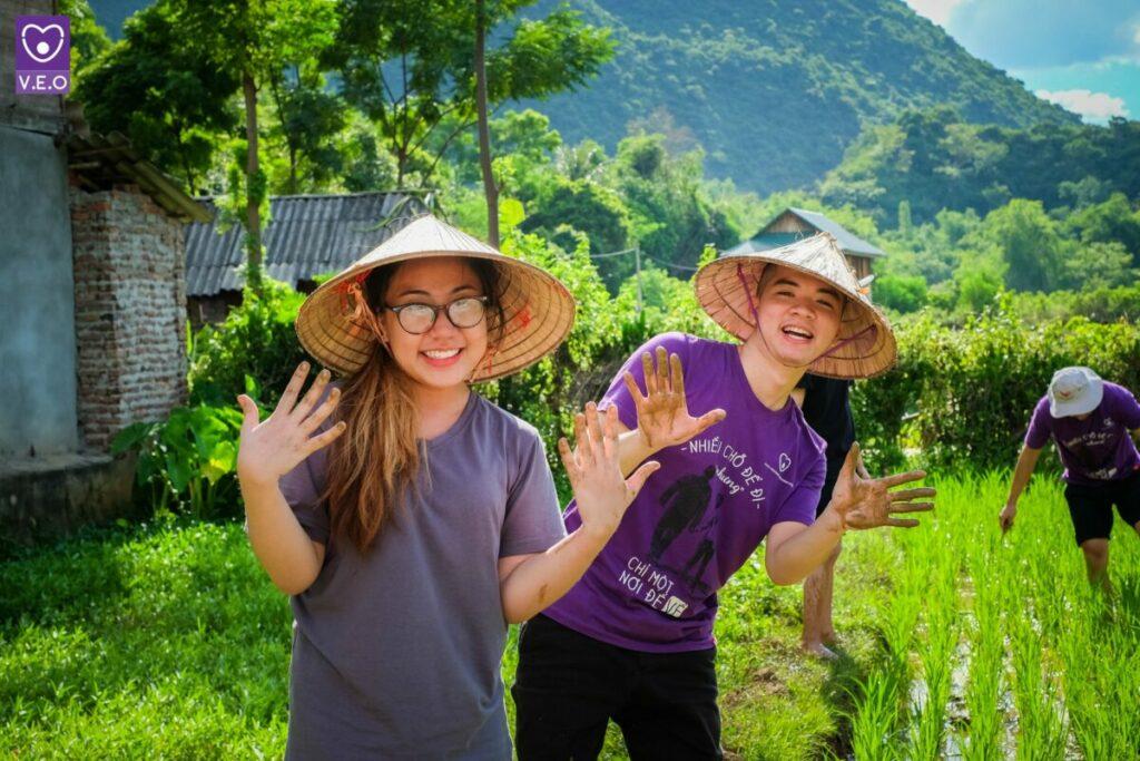 Mùa hè là thời điểm lý tưởng để các bé tham gia các hoạt động vui chơi bổ ích, giúp phát triển bản thân