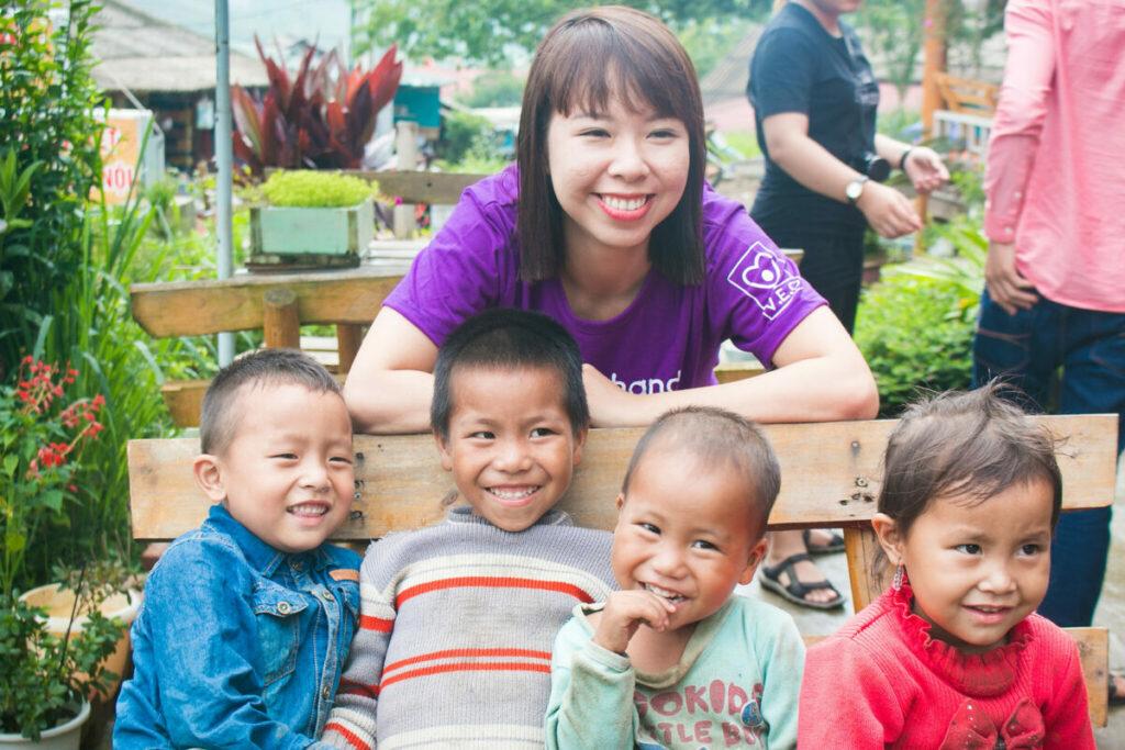 ở trại hè tình nguyện của VEO trẻ được tiếp cận những giá trị cộng đồng một cách chân thực ý nghĩa